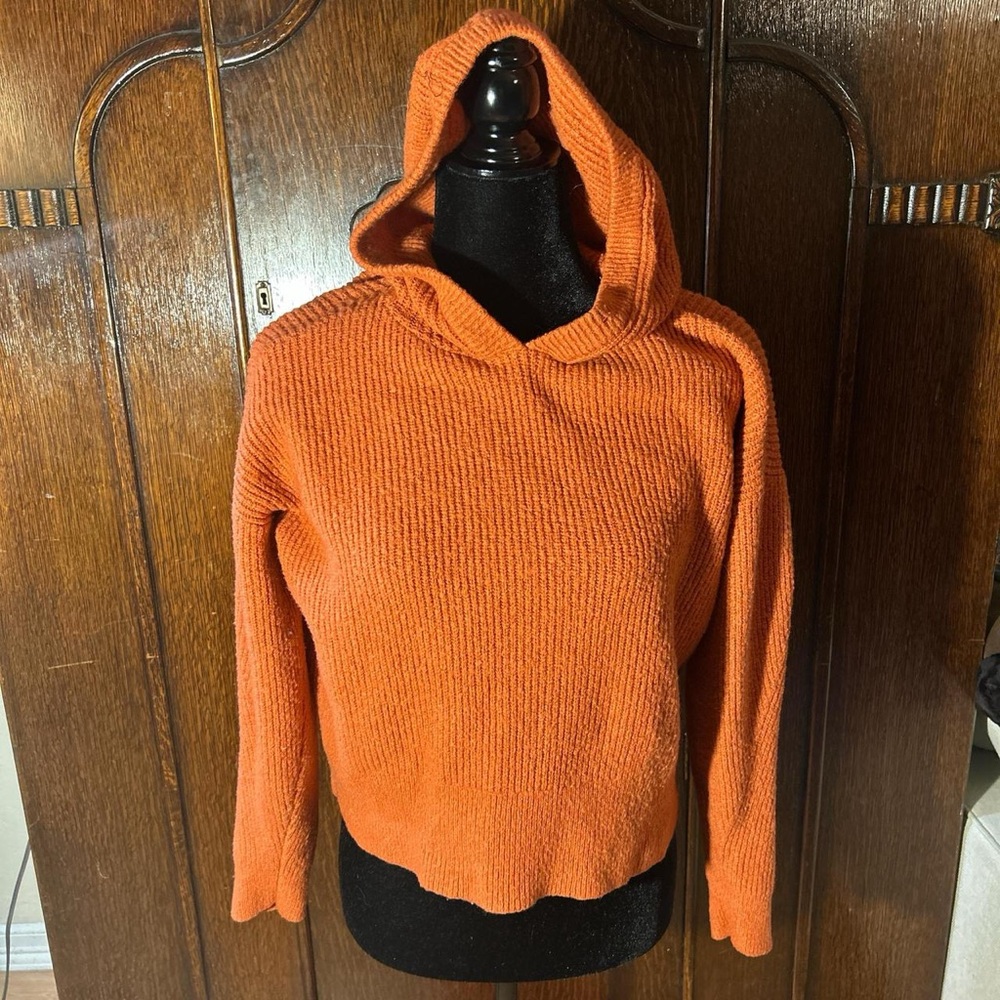 Knit sweater
